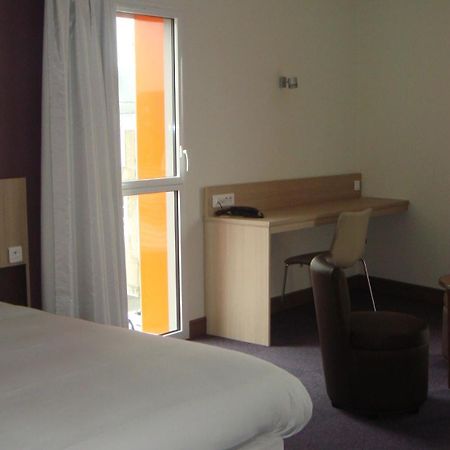 The Originals Access, Hotel Cholet Gare Exterior foto