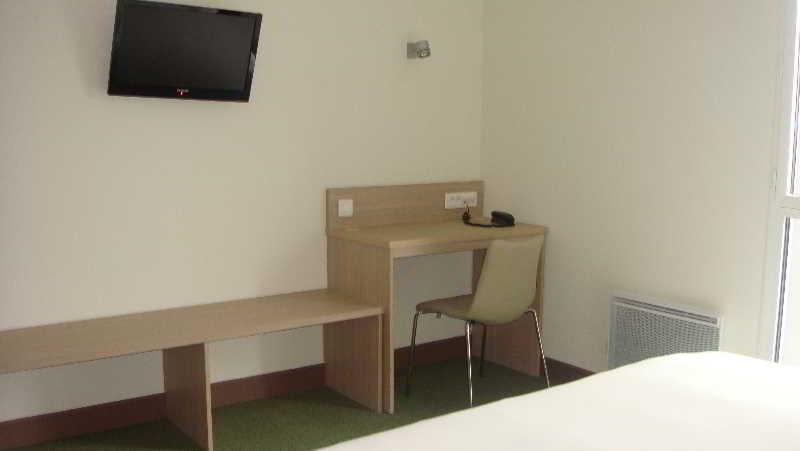 The Originals Access, Hotel Cholet Gare Exterior foto