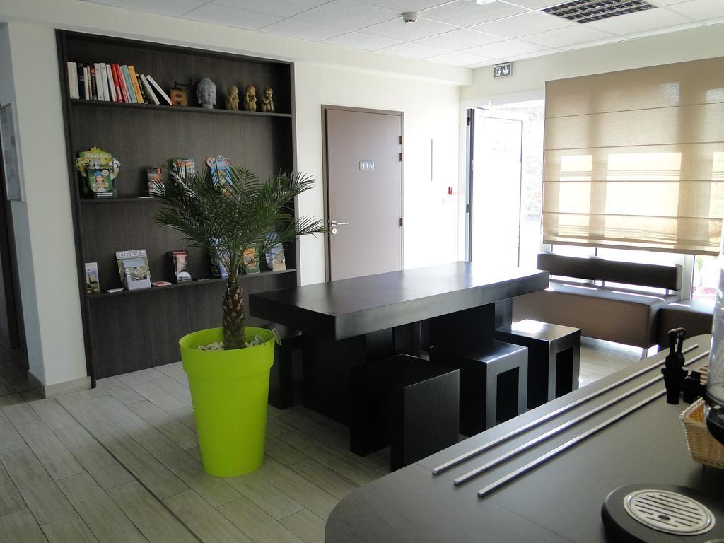 The Originals Access, Hotel Cholet Gare Exterior foto